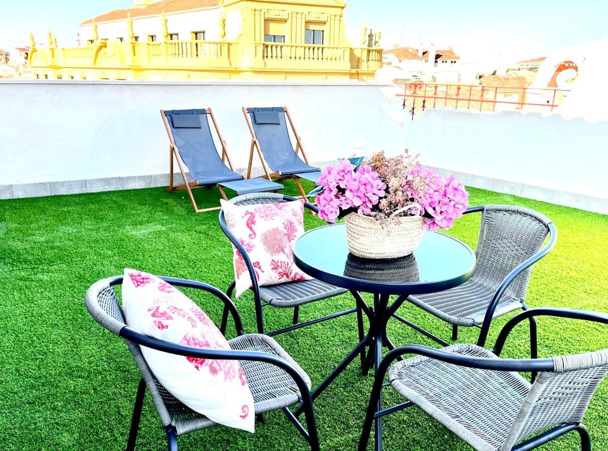 Cariatides Sky Apartment Zamora Exteriér fotografie